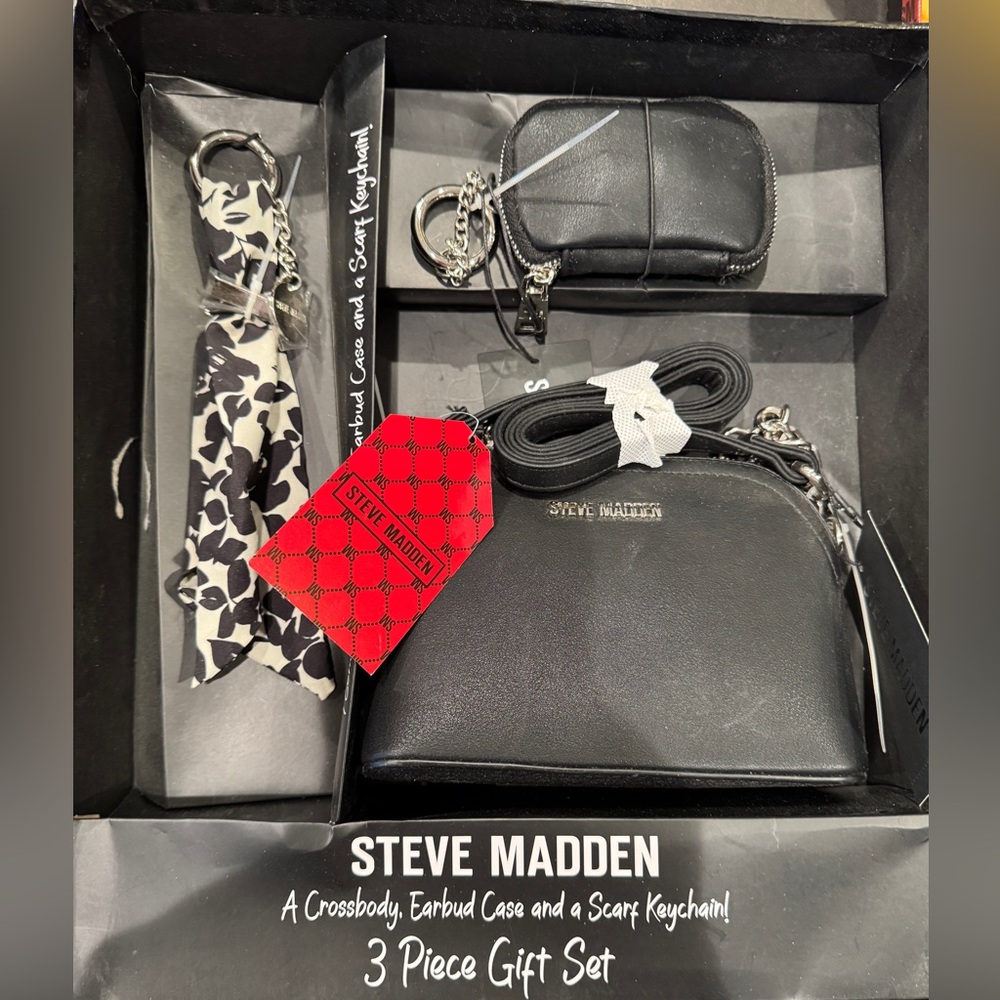 Steve Madden Crossbody set